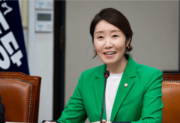 강선우 민주당 의원 전격 탈당…‘공천 대가 의혹’ 정치권 파장 확산